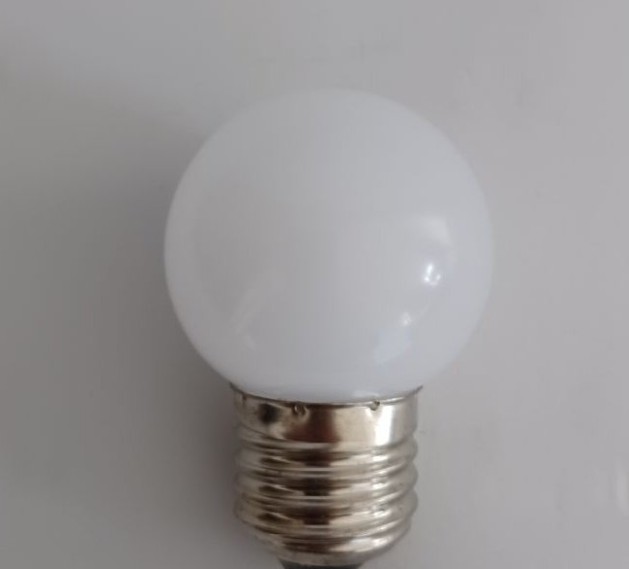 LED žiarovka, chladná biela, pätica E27, 12 led diód, girlanda