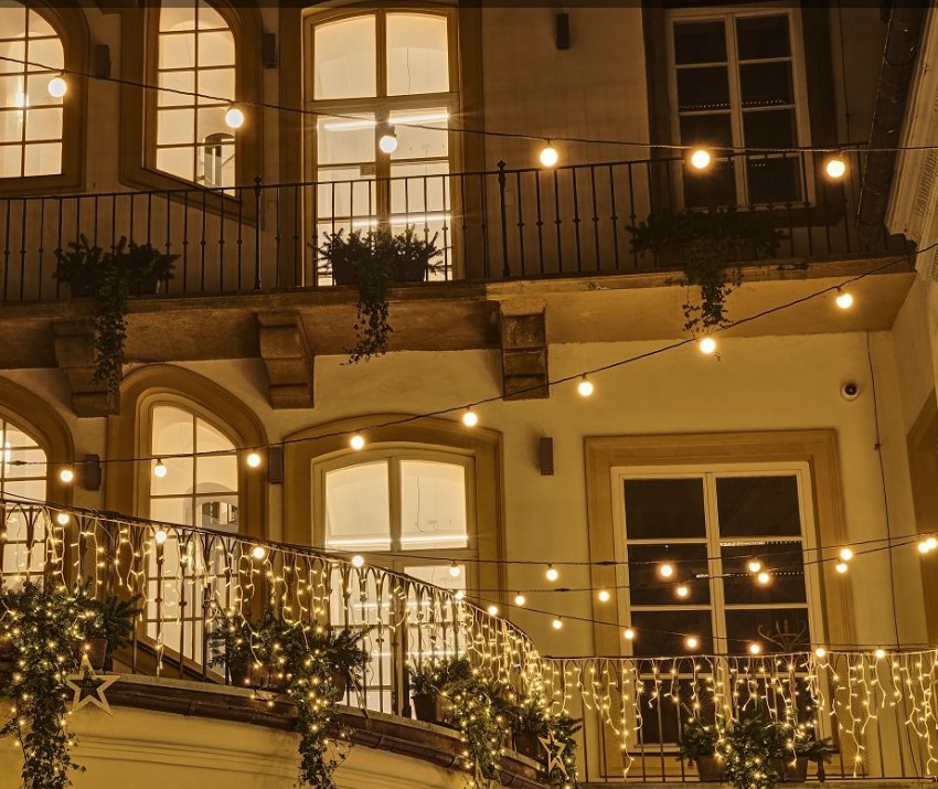 Svetelný stožiar pre žiarovky s päticou E27, 50 m, 100 objímok, IP67