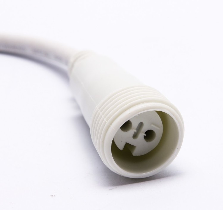 LED žiarovka, teplá biela , pätice E27, 12 led diód, girlanda